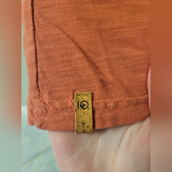 Tentree organic cotton coral/pink graphic t-shirt, size L - Picture 3 of 6